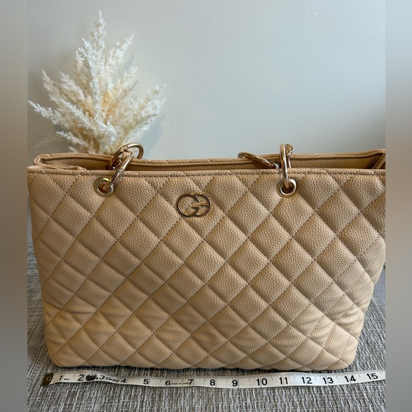 Elegant Beige Quilted Tote Bag Laptop bag - Picture 2 of 8